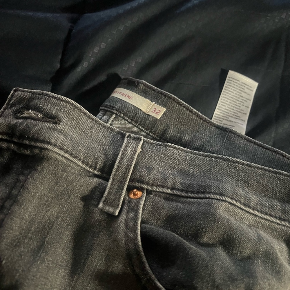 Levi's Women's Black Ankle Jeans